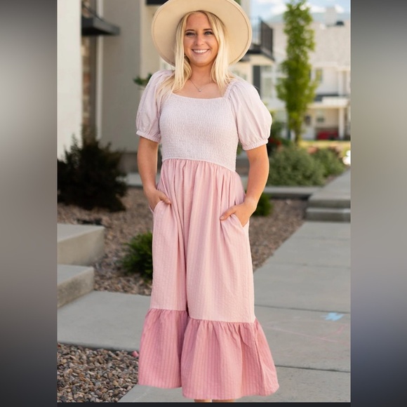 Anniewear Dresses & Skirts - AnnieWear LA Pink Colorblock Cottagecore Dress Size Small Pockets